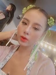 Sao Việt 3/6: Tiếp tục hở bạo, Ngọc Trinh tuyên bố mặc vậy vì tôi thích