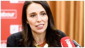 Raporun hazırlanmasından dolayı memnuniyetini ifade eden yeni zelanda başbakanı jacinda ardern ise yaşanan ölümlerin başarısızlık olduğunu ifade ederek olanlardan dolayı özür dilediğini açıkladı. Yeni Zelanda Basbakani Zaten Iyi Kazaniyorlar Dedi Milletvekillerine 1 Yil Zam Yapilmayacagini Acikladi Tr724