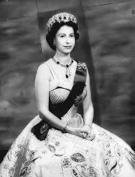 Información, fotos y videos en milenio. 41 Fotos De Isabel Ii