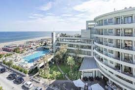 At milano marittima hotels you can with the new village formule! Hotel Le Palme Premier Resort Milano Marittima