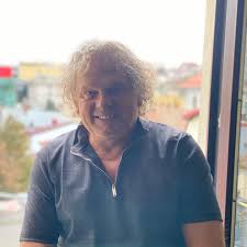 15,418 likes · 12 talking about this · 108 were here. Leonard Miron Amintiri Triste Din CopilÄƒrie TatÄƒl Lui Era Violent O BÄƒtea Pe Mama InsÄƒrcinatÄƒ SÄƒrea Cu Picioarele Pe Burta Ei Libertatea