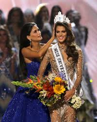 As a result of a lawsuit between img and diamonds international corporation (dic), she wore the diamond nexus crown from march 2017 until the end of her reign. Who Is Miss Universe 2017 Iris Mittenaere Everything You Need To Know About The Reigning Miss France Mirror Online