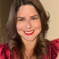 Katya Pineda's Instagram, Twitter & Facebook