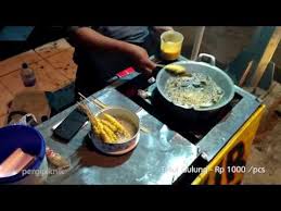 Sontak angel karamoy kaget lantaran tak pernah tahu dan belum pernah merasakan jajanan telur gulung. Cara Buat Resepi Telur Gulung Indonesia Resepi Simple
