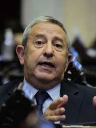 Julio Cobos: "La verdadera prevención es que el chico esté en la escuela"