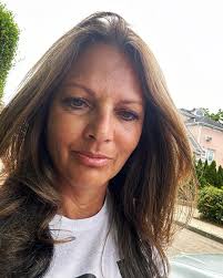 And with that I'm off to church today❤️🙏🏼💯🤍 #christians #faith #truth  #truthseeker #christianity #sunday #god #catholic #praying #faithful