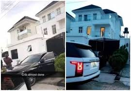 Outside, the mansion looks like the surrounding buildings. Davido House Address In Lekki Davido