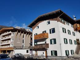 Per chi vuole acquistare, l'impresa immobiliare fassana offre. Casa Paola Pozza Di Fassa Prezzi Aggiornati Per Il 2021