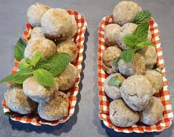 Un carinissimo finger food adatto a tutte le occasioni, leggero e gustoso. Polpette Di Melanzane E Ricotta Di Bufala Cucina Chiacchierina