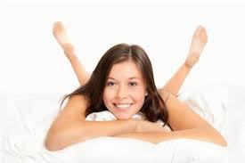 Quand mathilde et manech ont fait l'amour pour la première fois, il s'est endormi la main posé sur son sein. Premiere Fois A Quel Age Avec Qui Ou Comment Pourquoi Definition Docteurclic Com