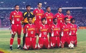 Perjalanan karir dari seorang legenda sepak bola argentina yang mengakhiri karirnya di klub pelita jaya. Ini 5 Pemain Kelas Dunia Yang Pernah Merumput Di Indonesia Sebelum Essien Bolalob Com
