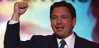 Deborah Kelman's Instagram, Twitter & Facebook