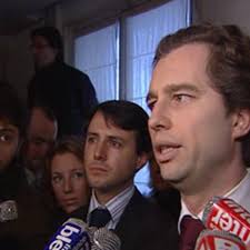 Sarkozy son ousts presidential spokesman