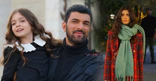 Çekimlerinin ve okuma provalarının henüz başlanmadığı dizi için ünlü oyuncunun epey bir heyecanlı olduğu belirtildi. Star Tv Sefirin Kizi Dizisi Patir Patir Dokuluyor Bu Ayrilikla Her Sey Degisiyor Tuba Buyukustun Yaramadi O Geldi Herkes Gidiyor Takvim