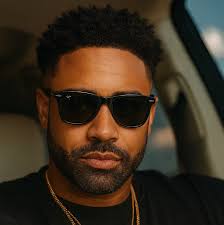 nbayoungboy at his sold out #sacramento show 💚 📸: @callme.sh00ter &  @shotbykrits