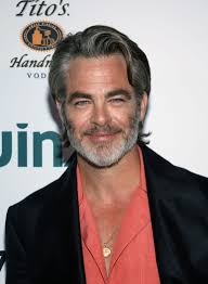 Star Trek 2009's Captain Pike Differences From TOS Explained By Actor Bruce  Greenwood