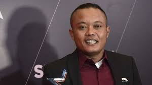 Nathalie holscher meminta pertolongan pada allah swt usai video syur 20 detik diduga dirinya dengan manajer viral, istri sule ini berdoa. Sule Angkat Suara Soal Isu Video Syur Nathalie Holscher