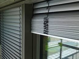 Established in the year 2005, we, s. Motorized And Manual Sunshade Aluminum Venetian Roller Blinds China Roller Blinds Blinds Made In China Com