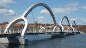 Stainless steel for bridges l Outokumpu | Outokumpu