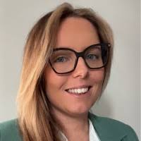 A big shout out and thank you to Lew Grant from the University of St Thomas  spending his last evening in Dubai talking to Post 16 students and parents  at WSO! |