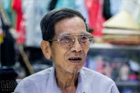 Từ khi về hưu năm 1989 thì ra đây bán hàng, đây cũng là một niềm vui mỗi ngày. Aimwopeyl1u9ym