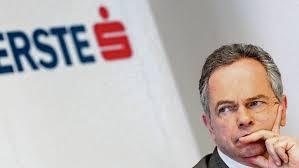 Rakouská matka České spořitelny mění vedení, skončí i dva manažeři z Česka.  Změny se dotknou i tuzemské dcery