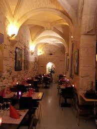 Sala Interna Picture Of Jardin Des Arts Arles Tripadvisor