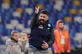 Son olarak i̇talya serie a ligi ekiplerinden ac milan'ı çalıştıran gennaro gattuso, napoli ile resmi sözleşmeyi imzalamak için şehre geldi. Gennaro Gattuso In Nightmare Napoli Debut As Former Rangers Star Suffers Last Gasp Sickener Daily Record