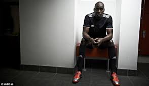 Dyk ned i artikelarkivet og find informationer om finansverdenen, aktiemarkedet og erhvervslivet siden 1996 Demba Ba Says He Gives Money To His Family And Will Never Forget The People Who Struggle Daily Mail Online
