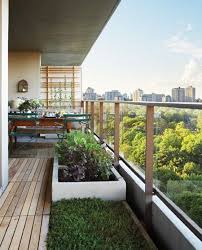 This condo enjoys a breathtaking view. Small Garden Accessories Rooftop Terrace Design Small Balcony Garden Balcony Design