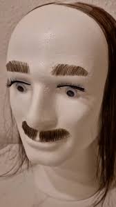 Collecting my girlfriend’s hair 😳 💇‍♀️