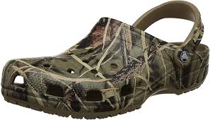 The price point of the literide clog is considerably higher than average sandals from the brand, but the price of the serena flip is quite affordable, especially considering its versatility. Amazon Com Crocs Men S And Women S Classic Realtree Clog Camo Crocs For Men And Women Mules Clogs