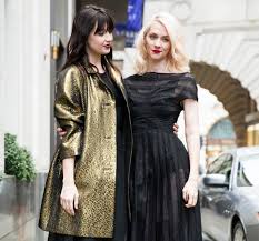 Check out our fete de fin d annee selection for the very best in unique or custom, handmade pieces from our shops. Les Plus Belles Robes Pour Les Fetes De Fin D Annee Fashiola