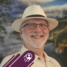 A big THANK YOU to Morgan Dyck! The former student-athlete served as  Director of Operations since 2018 and we're sad to see her go, but excited  for what's next for her! Auburn