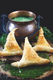 Meine kinder wollen aber meine rezepte konserviert haben. Aus Der Harry Potter Kuche Blatterteig Hexenhute Wellness Magazin The Way Of Life