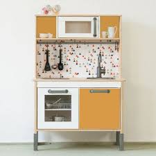 Klebefolie Trianglig Fuer Ikea Duktig Kueche Farbe Senf 02 Ikea Spielkuche Ikea Kinderkuche Ikea Kinderkuche Duktig
