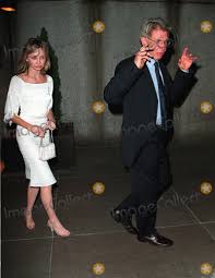 Get up to the minute entertainment news, celebrity interviews, celeb videos, photos, movies, tv, music news and pop culture on abcnews.com. Photos And Pictures Harrison Ford And Calista Flockhart Went Out For A Dinner At Four Searsons Restaurant In New York May 21 2002