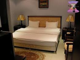 احدث كتالوج صور غرف نوم 2021 Bedroom Designs Bedroom Bed Design Bedroom Furniture Design Luxury Bedroom Master