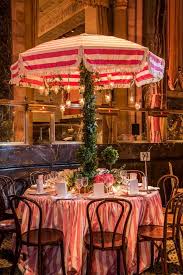 Table Hopping At The Lenox Hill Gala Decorating Blogs Traditional Interior Design Pretty Tables