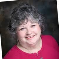 Lea Phelps's Instagram, Twitter & Facebook