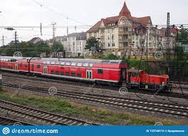 Hier treffen sich die beiden hauptstrecken der. Bahnhof In Offenburg Deutschland Redaktionelles Stockbild Bild Von Karte Fracht 153748114