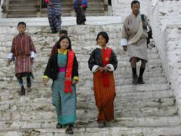 It is often worn off one shoulder, and can be used by both men and women. The National Traditional Dress Of Bhutan Is The Gho For Men And Kira For The Women This Traditional Dress Of Bhutan Is Considered One Of The Most Unique In The World A
