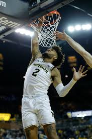Michigan Basketball Just Praying That Isaiah Livers Injury Isn T Serious Michigan Sports Michigan Michigan Wolverines Football