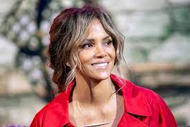 Halle berry's mma drama 'bruised' to premiere at tiff 2020. Halle Berry Shared Her Favorite Beauty Products For 2020 Allure