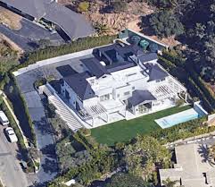 World golf hall of fame inductee who won his first masters. Lebron James House In Los Angeles 23 Million Celebrities Infoseemedia