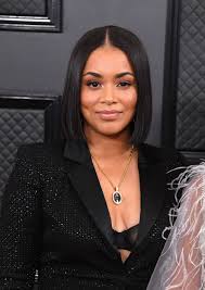 Know more about these doubts on short hairstyles for round faces in this guide. 25 Short Hairstyles For Round Faces Flattering Hairstyles For Round Face Shapes