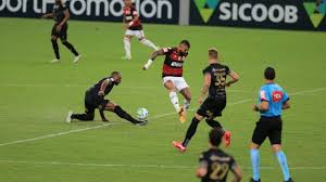 Kelvyn (ceará) finalização com o pé esquerdo do lado esquerdo da área no lado direito do gol. Ceara 2 X 0 Flamengo Campeonato Brasileiro Rodada 10 Tempo Real Globo Esporte