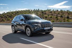 This is where boldness and pioneering spirit live. Hyundai Krempelt Sein Suv Tucson Kraftig Um