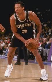 He played for the knicks until 1996, when he was traded alongside charles smith to the san antonio spurs for brad lohaus , j.r. Monty Williams Sportige