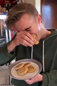 Home baker shocked by 'impossible' three-ingredient cookies